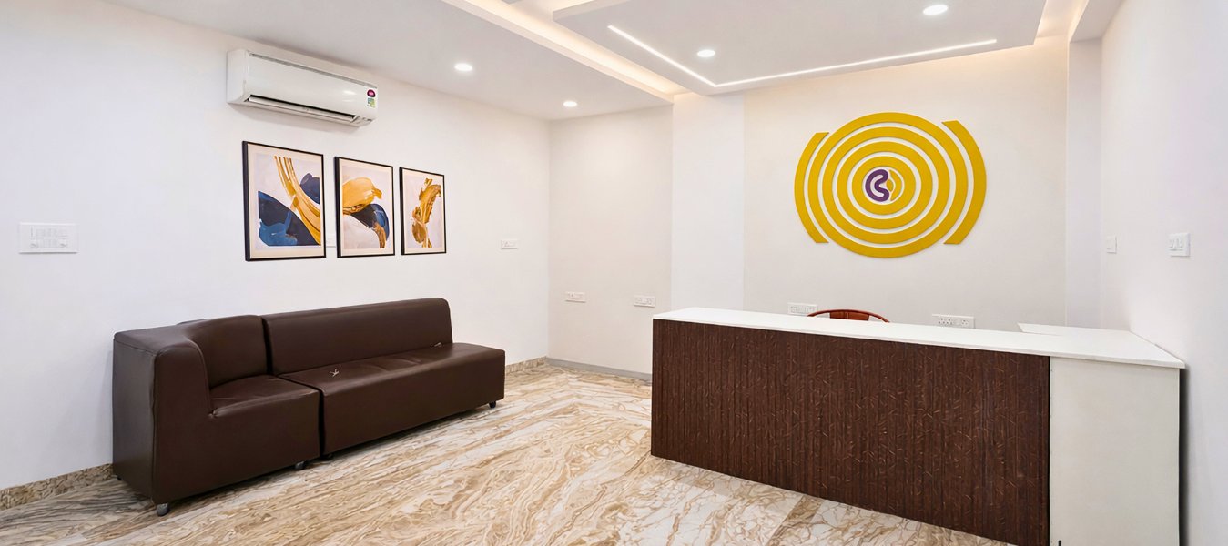 Warm Hospitality: Thoughtful service for a pleasant and seamless experience.