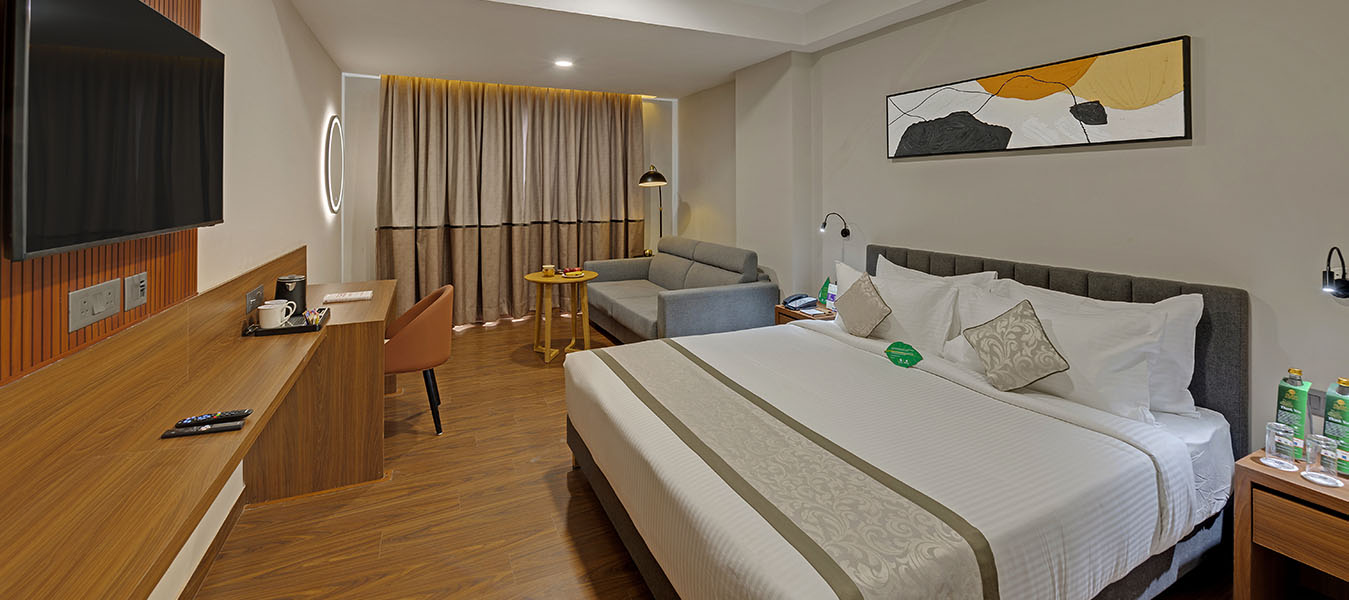 Comfortable Accommodation: Well-appointed rooms for a relaxed and convenient stay.