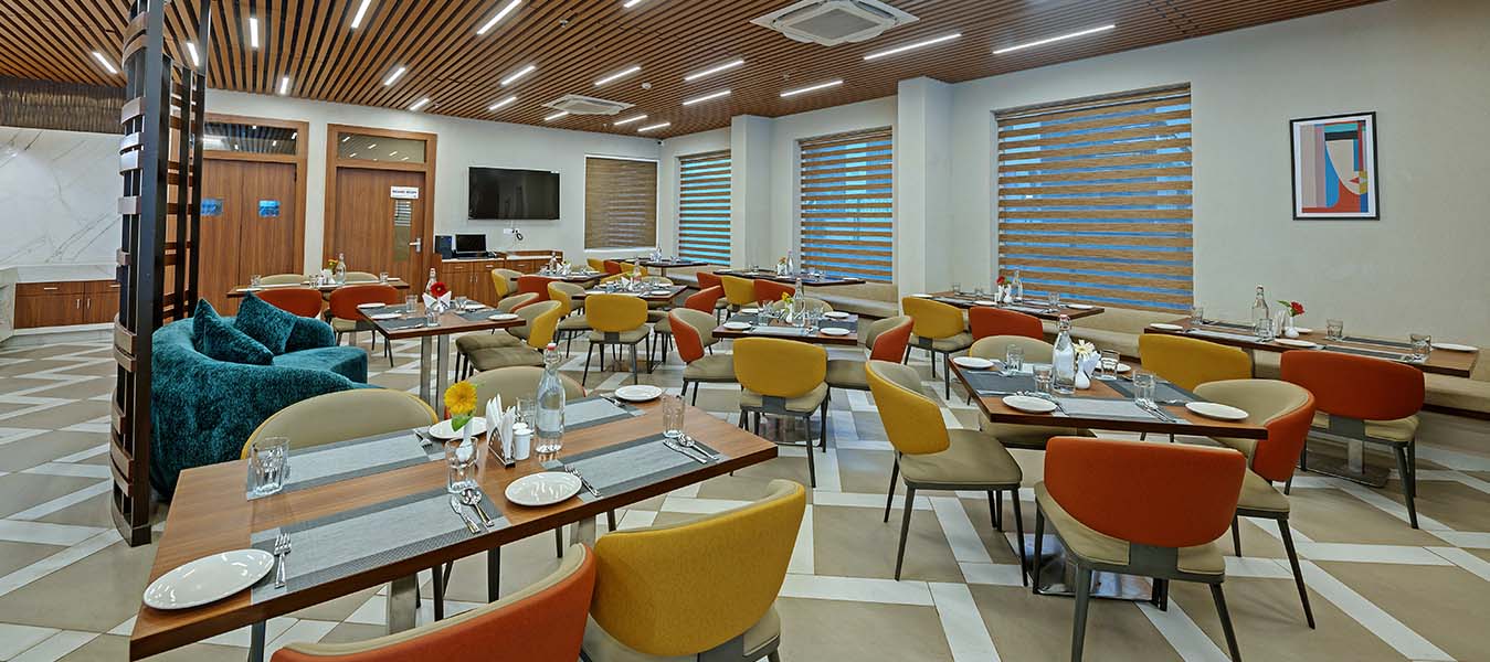 All-Day Dining: Delightful, satisfying meals served throughout the day.