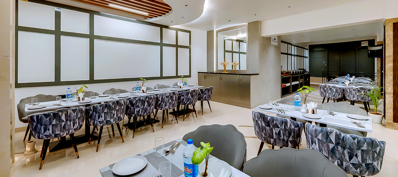Exceptional Vegetarian Dining: Delightful experiences featuring a variety of cuisines.