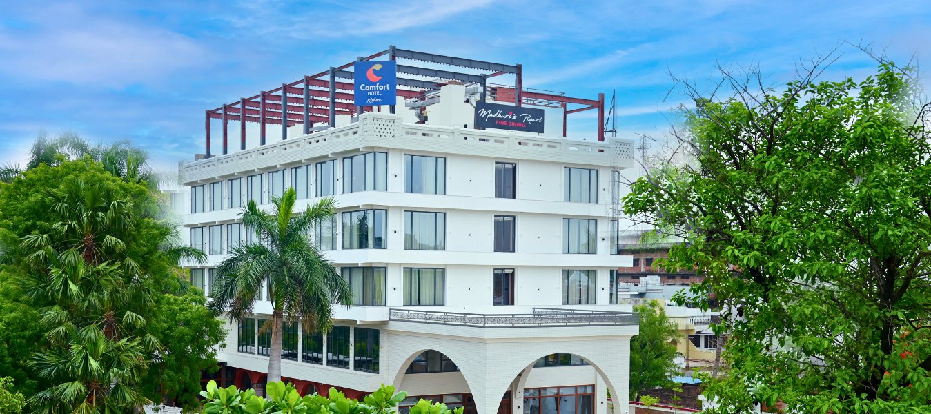 Central Location: Conveniently located in the heart of the city, with easy access to the railway station, bus stand, and popular attractions.