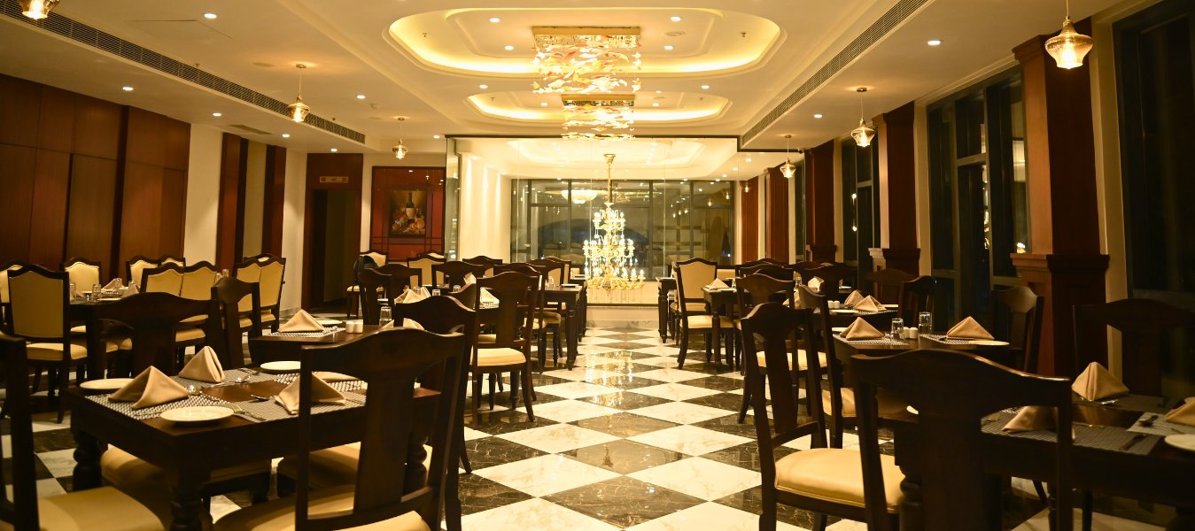 Exceptional Dining: From the multi-cuisine restaurant to the café, enjoy dining options that suit every mood.
