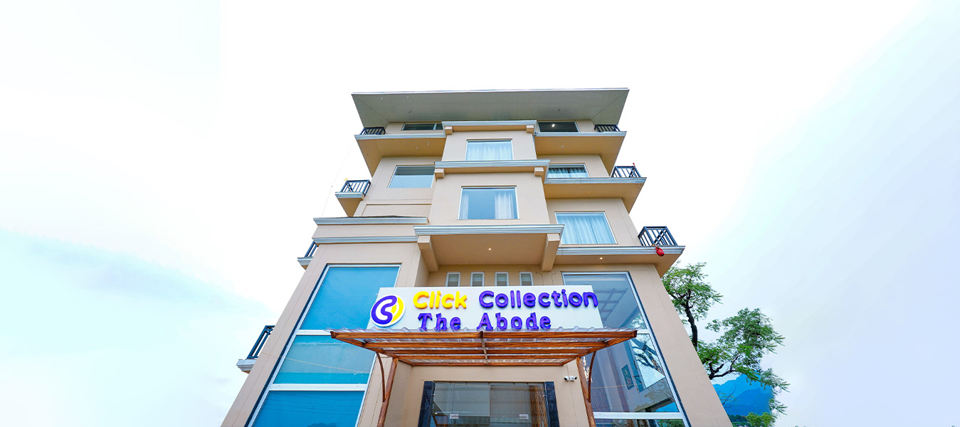 Close to local landmarks and hubs.