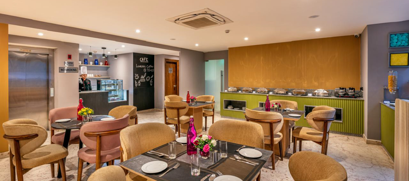 All-Day Dining: Pavilion serves multi-cuisine favourites in a contemporary setting at the lobby level.