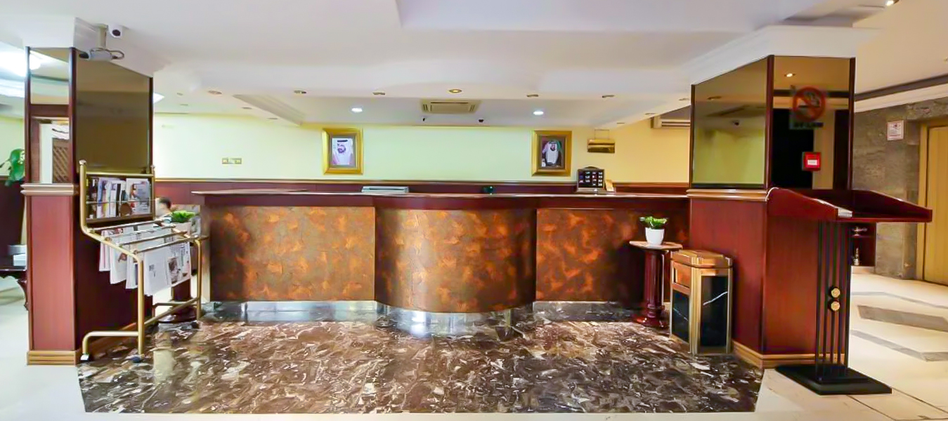 Warm Hospitality: Friendly and attentive services for a memorable stay.