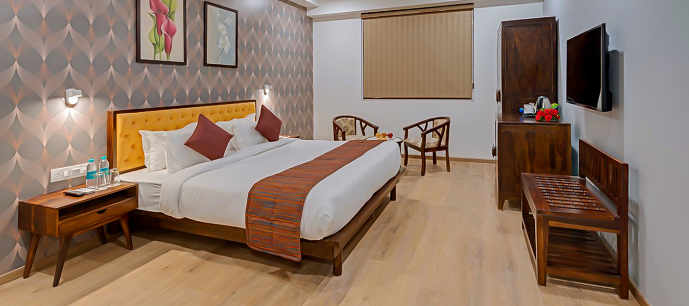 Prime Location: Centrally located in Raja Park, close to Jaipur Airport and attractions.