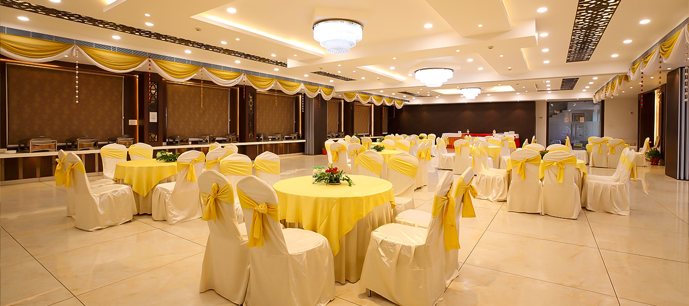 Event Facilities: Featuring four luxurious banquet halls for events.