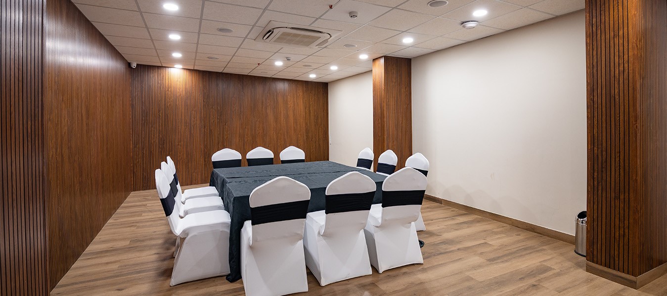 Versatile Event Venue: A full-service event space suited for business meetings, social gatherings, and special occasions.