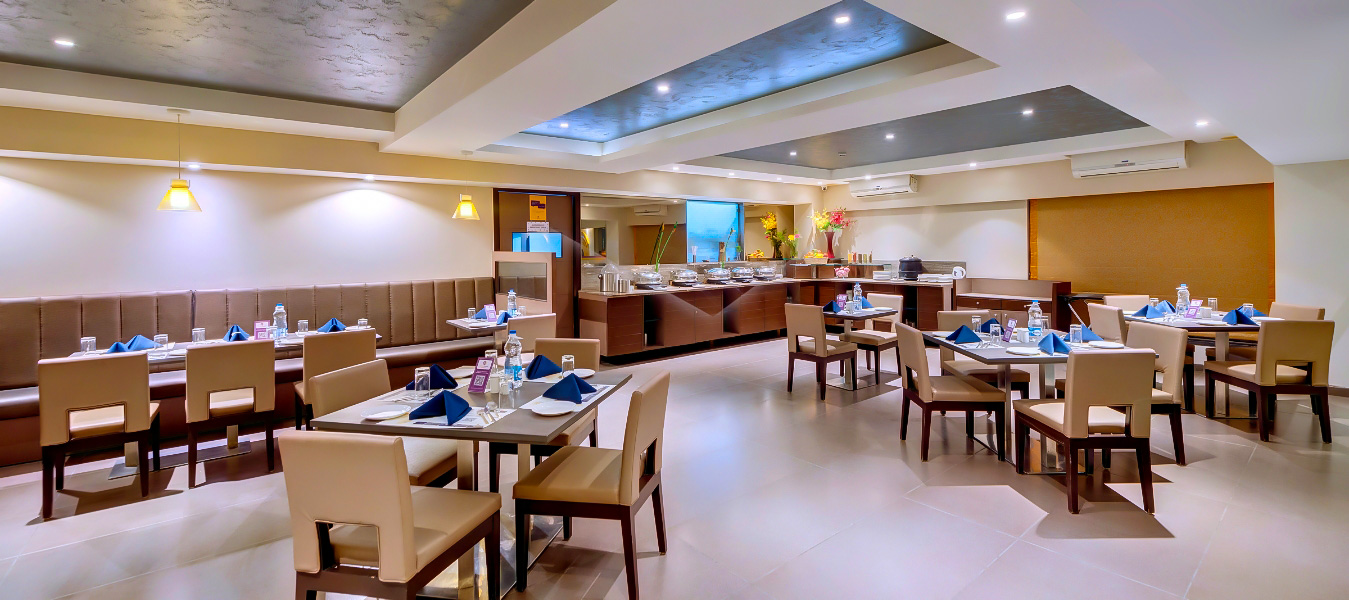Modern Meeting Facilities: Equipped with advanced amenities in Senate Rooms I and II.