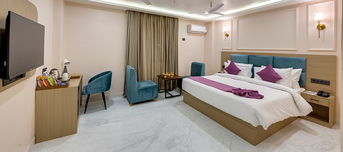 Comfortable Accommodation: Well-appointed rooms for a relaxed and convenient stay.