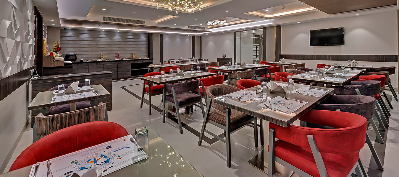 Exceptional Dining: Spectacular dining experiences with a variety of cuisines.
