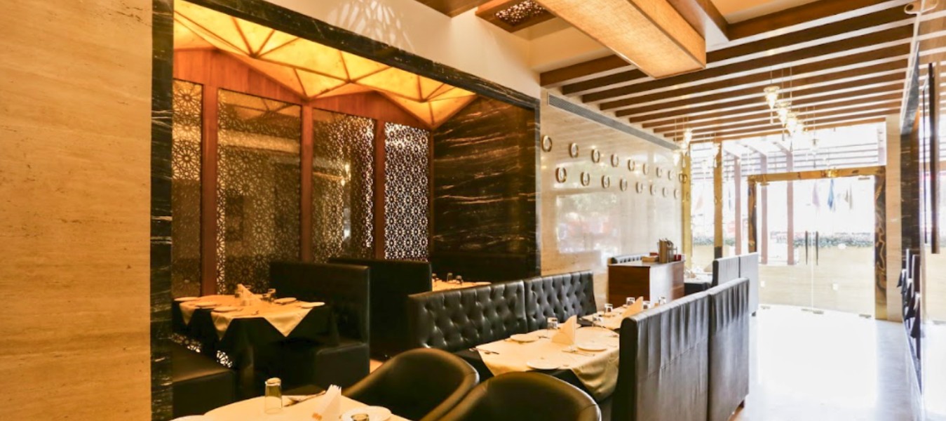 All-Day Dining: Delightful, satisfying meals served throughout the day.