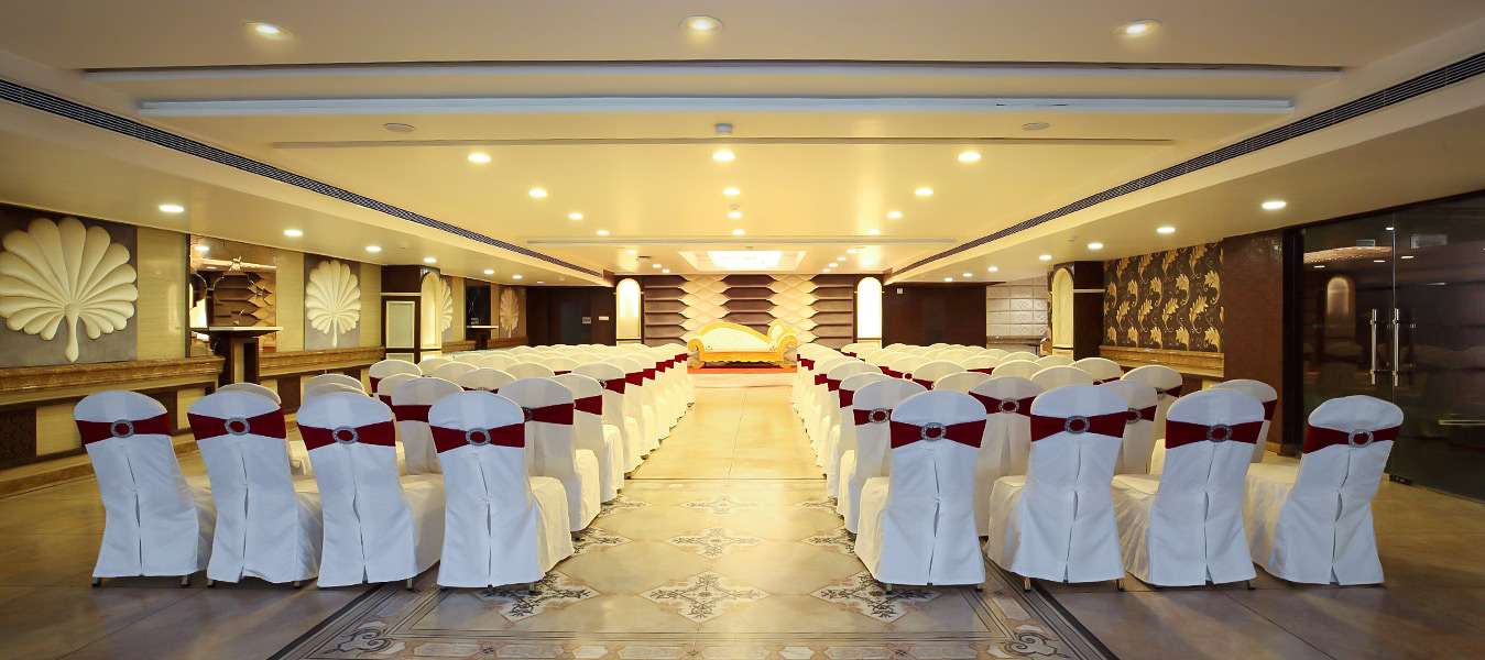 Three exquisite banquet halls are perfect for events and gatherings.