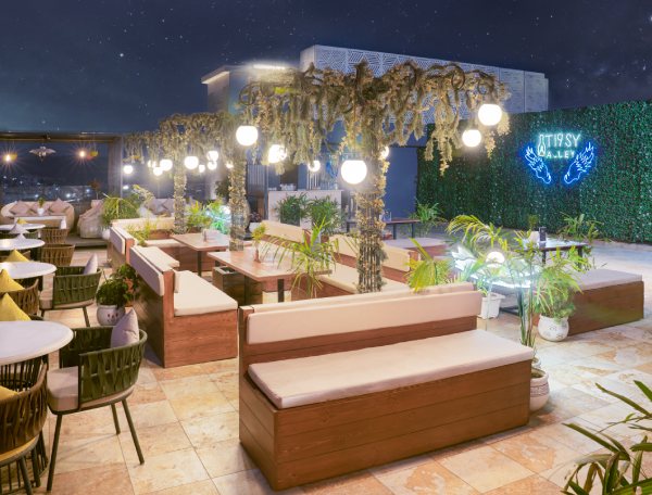 Rooftop Tipsy Alley & Bar